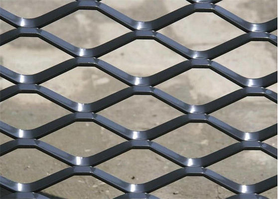 Kalite  Mild Steel Expanded Metal Hexagonal Easy Install For Scaffolding Fabrika